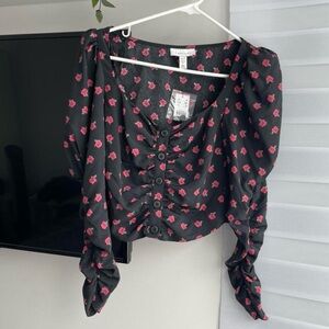 3/22 🧡 Floral puff shoulder style blouse~
Size: US 0/ UK 4/ EUR 32
